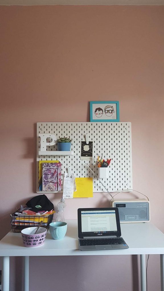 THE WRITING DESK | PENNY BRAZIER | THE MIGHTY PEN