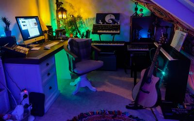 THE WRITING DESK | JOHN HILL | FREELANCE WRITER