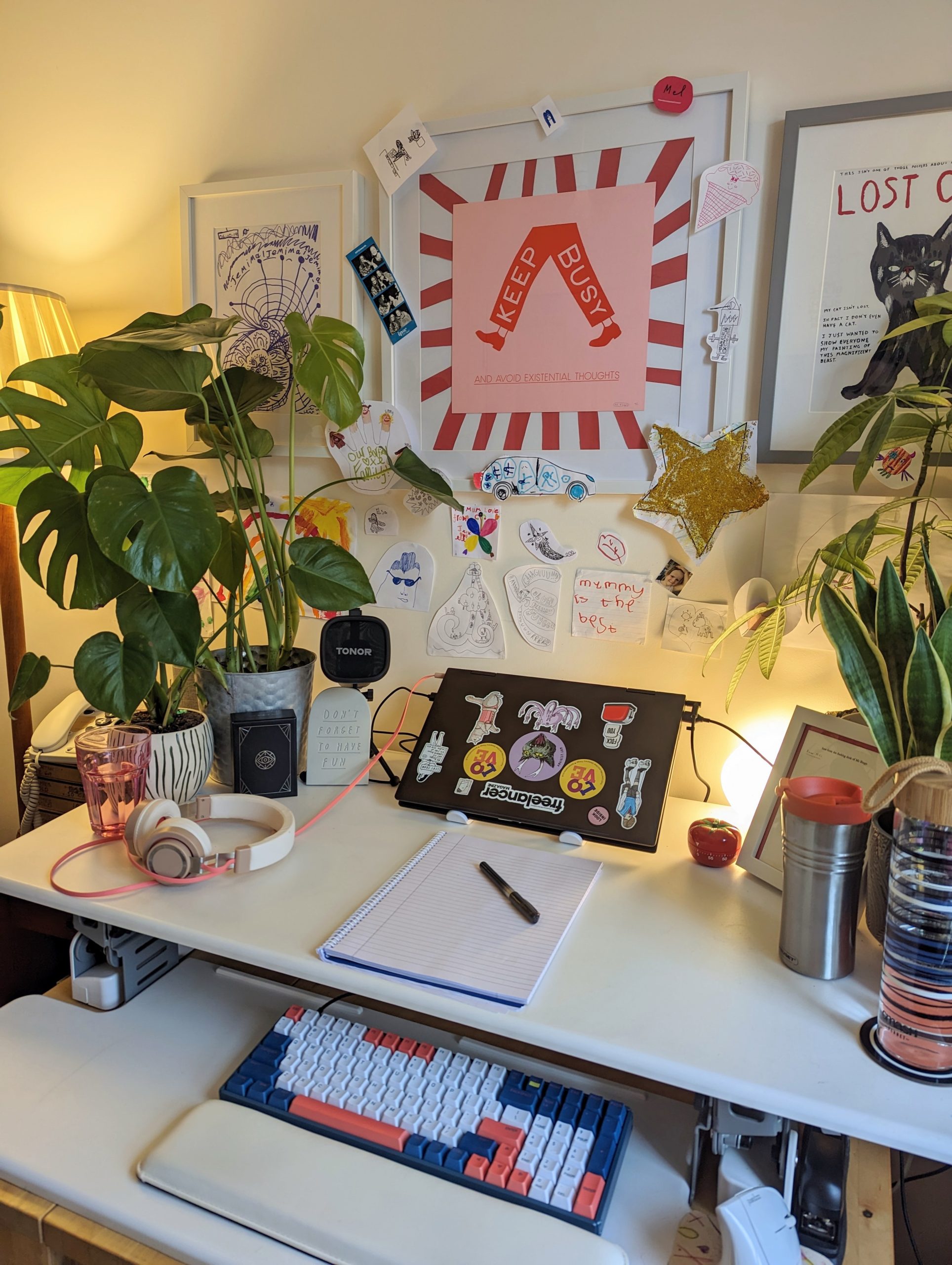 THE WRITING DESK | MEL BARFIELD | BRAND COPYWRITER